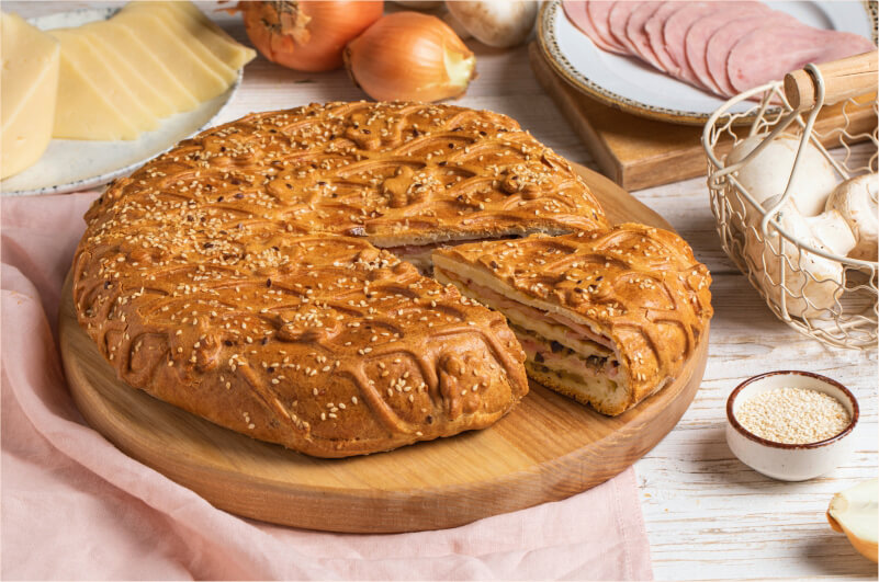 Курник с ветчиной, сыром и грибами 1,4 кг